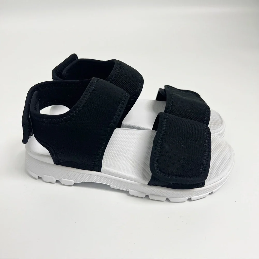 Kids Hunter Original Outdoor Sandals Sz UK 13 US Sz 1 new